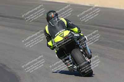 media/Nov-06-2022-SoCal Trackdays (Sun) [[208d2ccc26]]/Turn 10 Backside (1030am)/